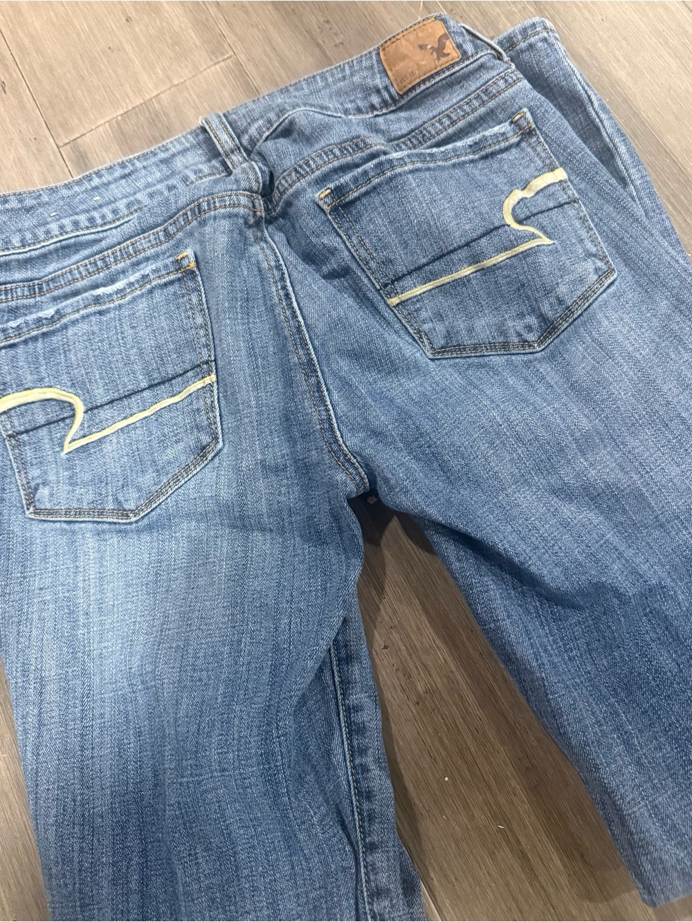 American Eagle Outfitters Low Wasted Denim Jeans-Straight Leg Size2 - Picture 5 of 7
